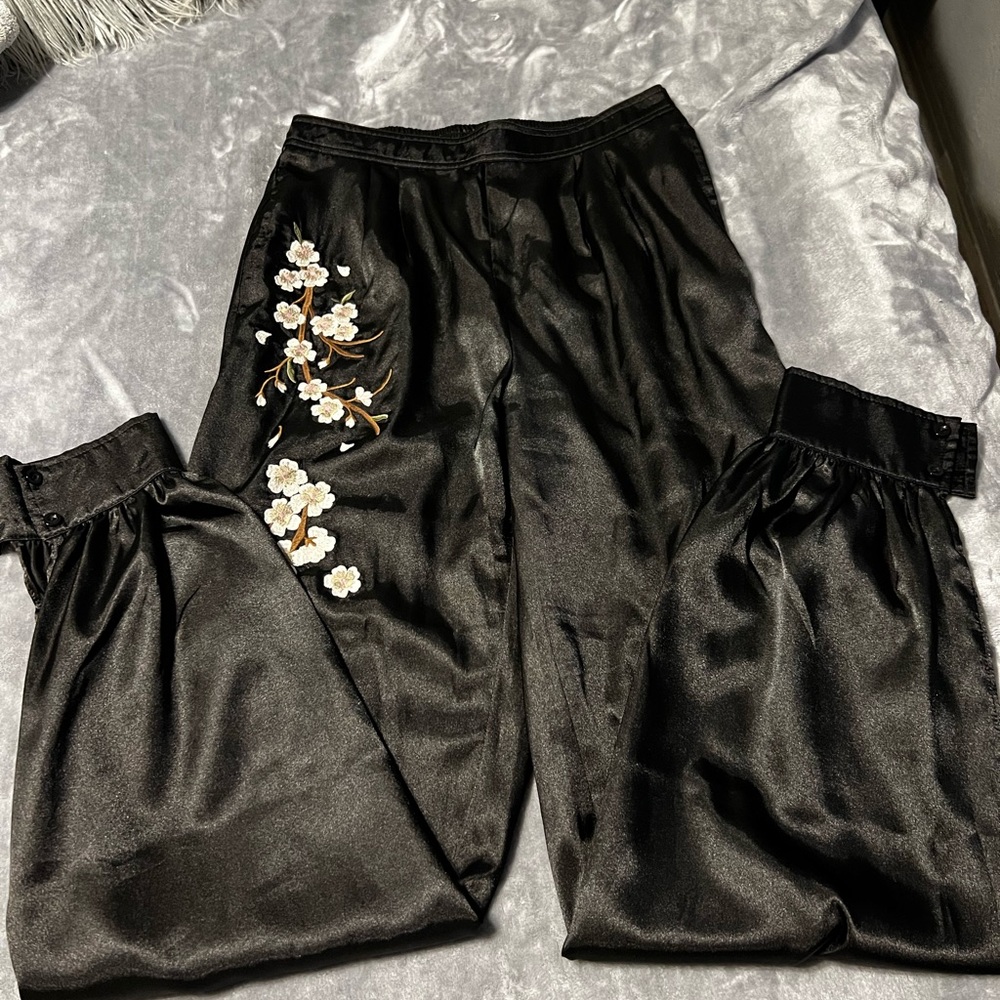 Silky pants - Picture 4 of 7